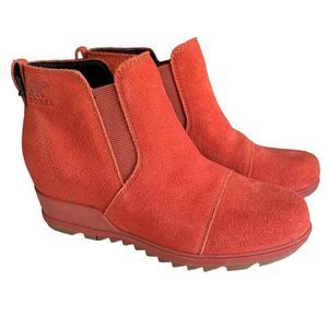 NWT Sorel Evie Suede Warp Red Pull On Bootie Size 8.5 and Size 10 (No Box)